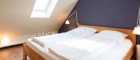 1 bedroom, iron/ironing board, WiFi