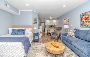 Free WiFi, bed sheets - Cypress Bay J-2 (Little River)