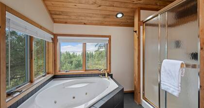 Modern Log Cabin, Great Deck, 10 min from Durango!