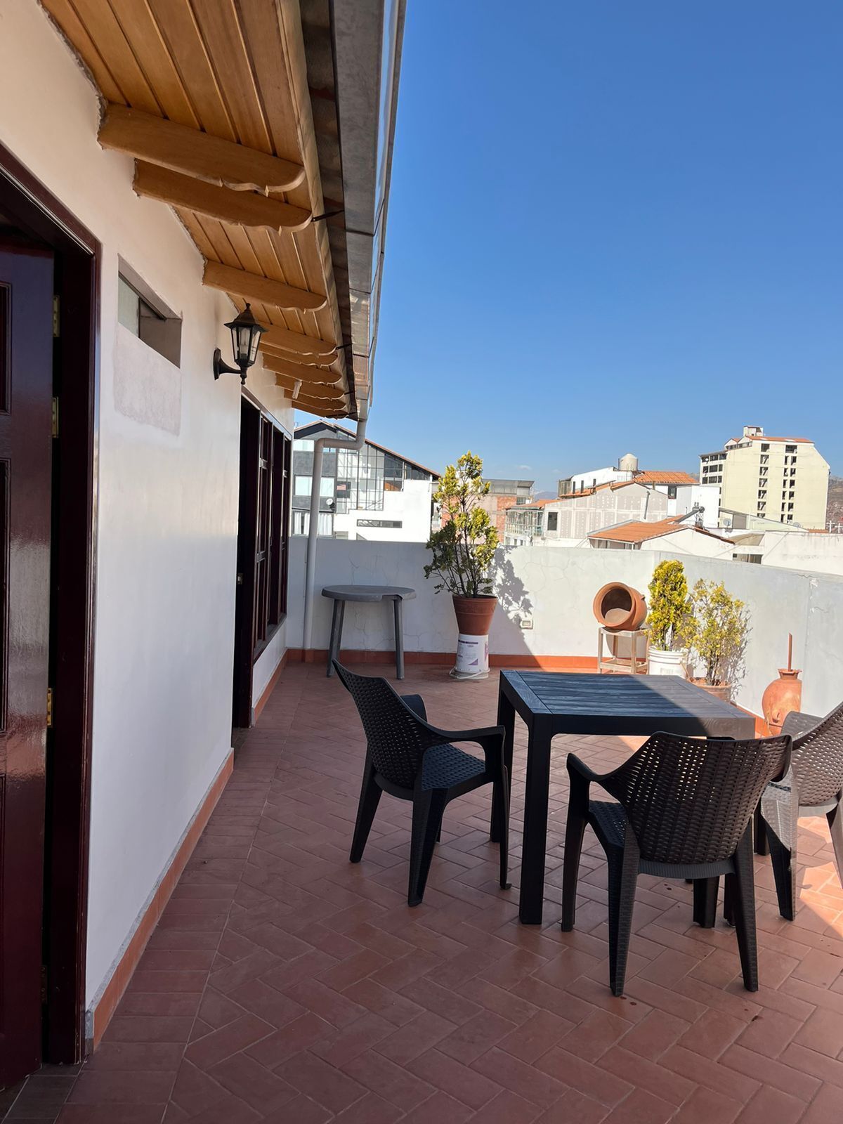 屋外ダイニングエリア