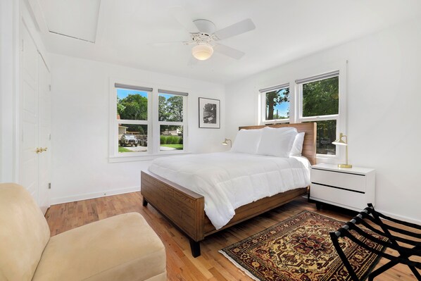 2 habitaciones, escritorio, wifi y ropa de cama 