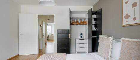 1 bedroom, iron/ironing board, WiFi, bed sheets