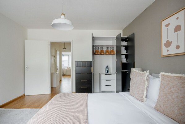 1 bedroom, iron/ironing board, WiFi, bed sheets