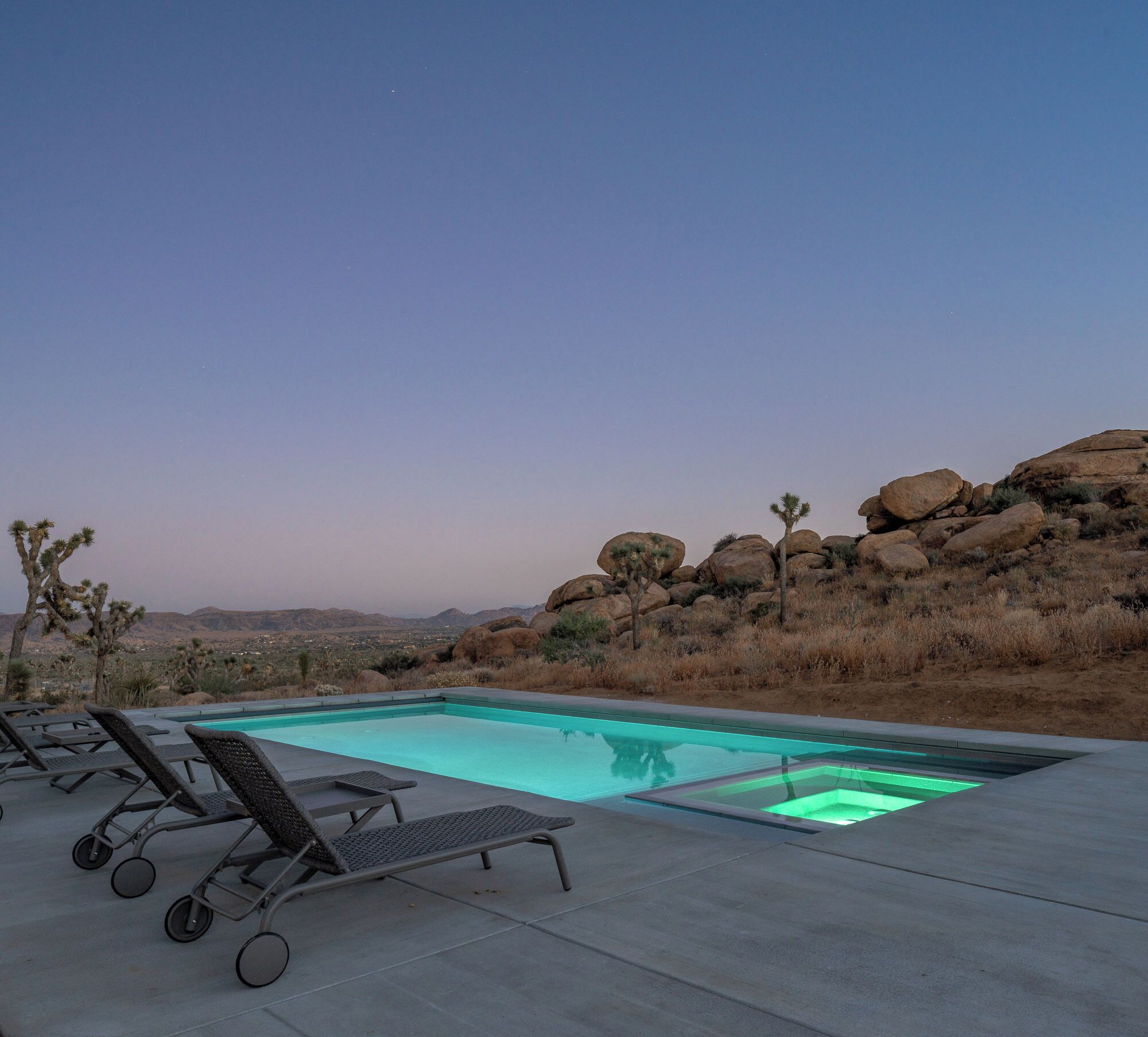 Views - Spa - Sauna - Saltwater Pool - The Bust'n B Ranch