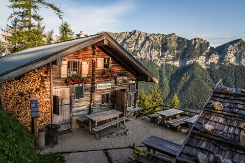 Ferienwohnung 1- 4 Personen, 80 qm², 1SZ, WSZ, Halbsouterrainwohnung, Terrasse