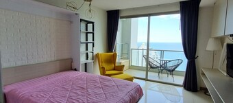 Riviera Jomtien Large Penthouse Studio Uninterrupted Seaview
 5 Star Facilities 