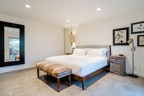 3 bedrooms, iron/ironing board, WiFi