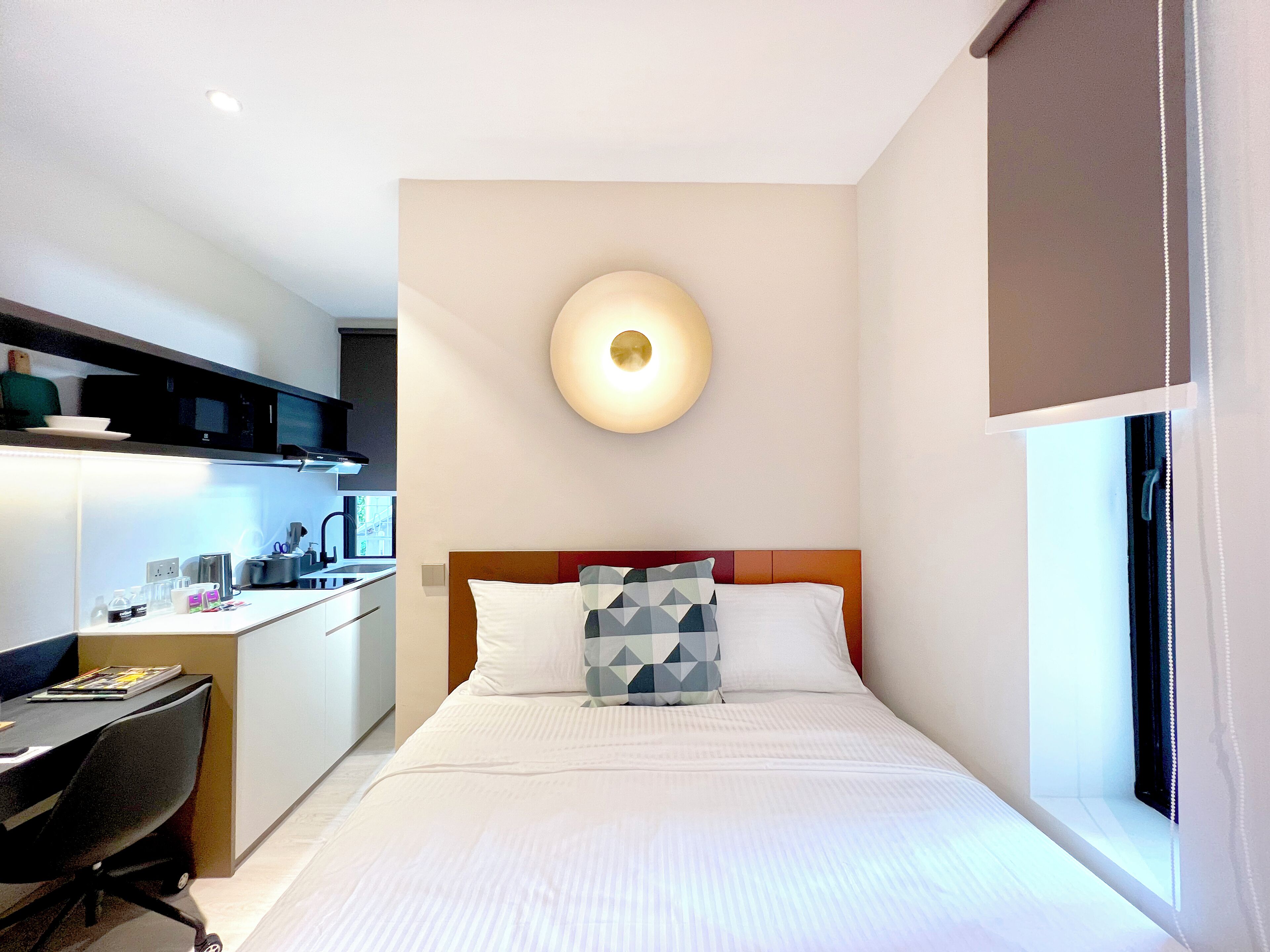 Con arredamento individuale, una scrivania, Wi-Fi gratuito, lenzuola