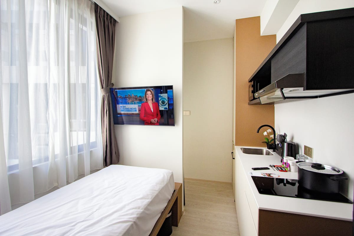 Studio Superior, 1 giường đơn | Trang bị nội thất với thiết kế riêng biệt, bàn