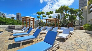Terrace/patio - Luana Waikiki #1206 - Sleeps 6, with Free Dedicated Parking Space Included (Honolulu)