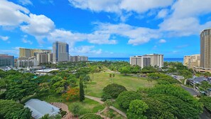 Exterior - Luana Waikiki #1206 - Sleeps 6, with Free Dedicated Parking Space Included (Honolulu)