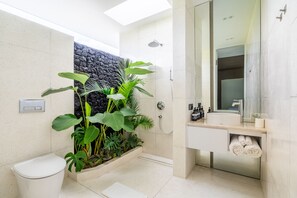 Villa Confort, 2 chambres, piscine privée | Salle de bain