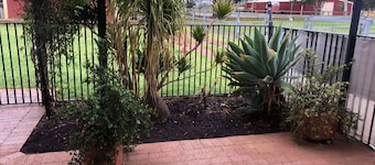 swan valley area farmhouse stay surrounded by the life in the valley