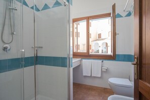 Douche, séchoir à cheveux