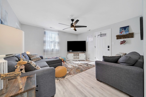 Looking into the family room.