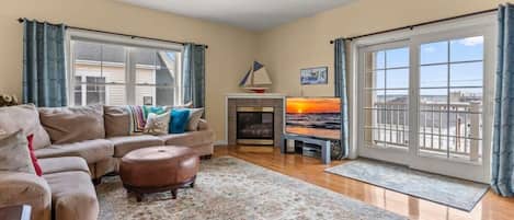 TV, lareira, escritórios