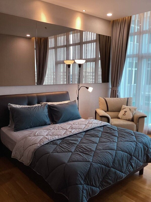 2 dormitorios, tabla de planchar con plancha, wifi gratis y ropa de cama