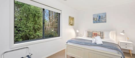 3 dormitorios, tabla de planchar con plancha, wifi y ropa de cama