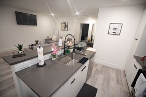 Interior - Welcome to Veya Luxè right near downtown Dallas! (Dallas)