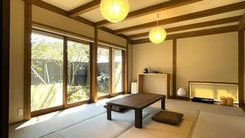 Superior Studio | Free WiFi