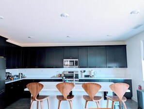 Fridge, microwave, oven, stovetop - Modern, Spacious, Family friendly & Relaxing Home in Sparks, NV. (Sparks)