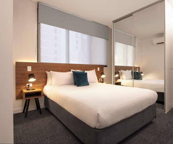 Standard Studio Apartment | Premium bedding, in-room safe, laptop workspace, blackout curtains - Durham Serviced Apartments (Glenelg)