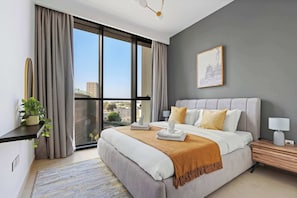 1 bedroom, desk, iron/ironing board, WiFi