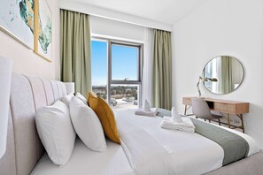 1 bedroom, desk, iron/ironing board, WiFi