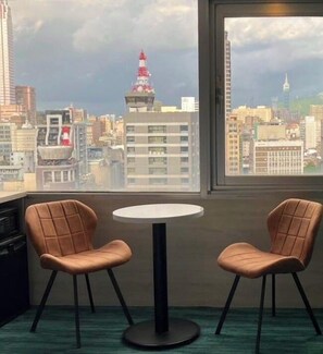 Deluxe Double Room with Taipei 101 View