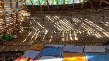 經典平房 | 房內夾萬、免費 Wi-Fi