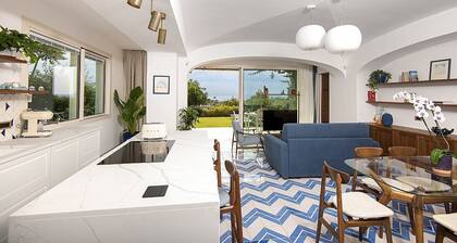 Villa Opalina: A bright and sunny townhouse which faces the sun and the sea, with Free WI-FI.