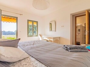 5 間睡房、上網