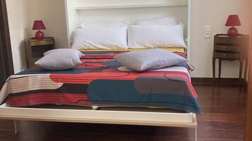 1 bedroom, iron/ironing board, travel cot, free WiFi