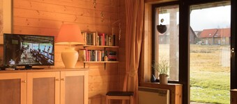 Cosy apartment in villa for 4 people with WIFI, TV, terrace, pets allowed and parking