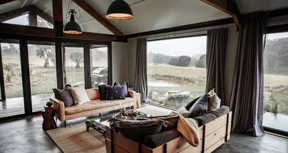 + MOUNTAIN TRANQUILITY + Fireplace + PETS WELCOME