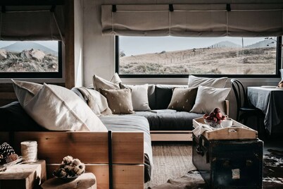 *MOUNTAIN ESCAPE * Pets Welcome * LUXURY SECLUSION