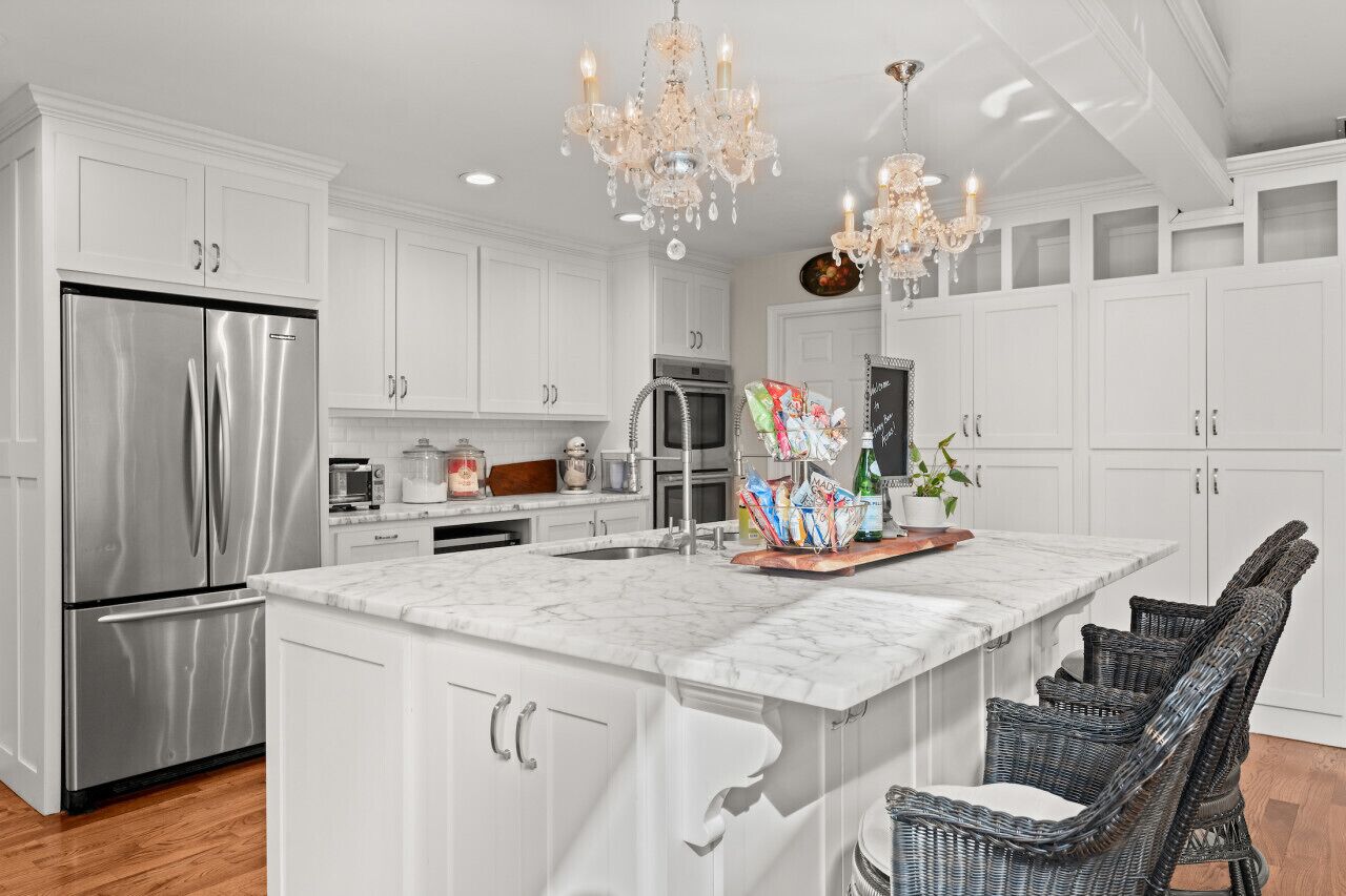 冰箱、微波炉、烤箱、炉灶