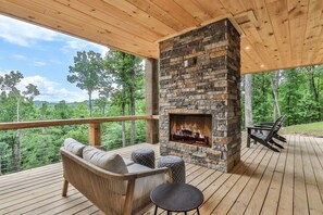 Property grounds - The Cabin On Faraday | Ellijay, GA (Ellijay)