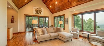 Oak Cottage in Sutton Knob