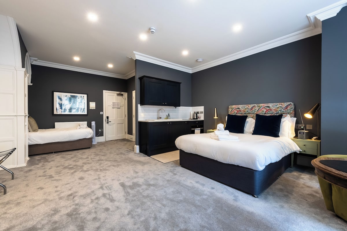 Deluxe King Suite | Literie hypoallergénique, décoration personnalisée