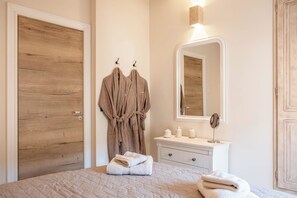 1 bedroom, iron/ironing board, WiFi, bed sheets - Le Loft de Borgada (Tourrettes-sur-Loup)