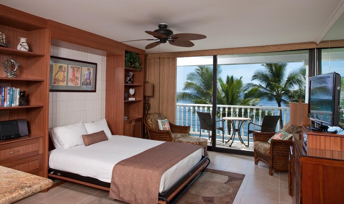 Lahaina Shores Beach Resort 329