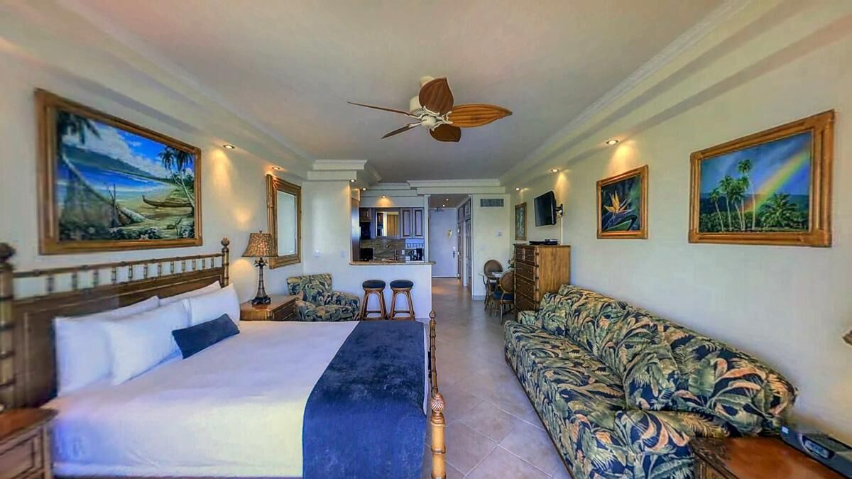 Lahaina Shores Beach Resort 635