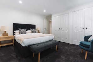 3 habitaciones, wifi gratis y ropa de cama