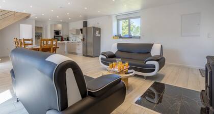 Holiday Home 'Corps de Ferme au Calme' with Garden