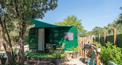 Caravan "Cocoon Insolite" with Private Terrace & Wi-Fi