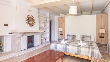 8 slaapkamers, een strijkplank/strijkijzer, gratis wifi, beddengoed