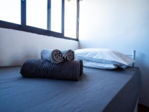 1 quarto, ferros/tábuas de passar roupa, Wi-Fi de cortesia