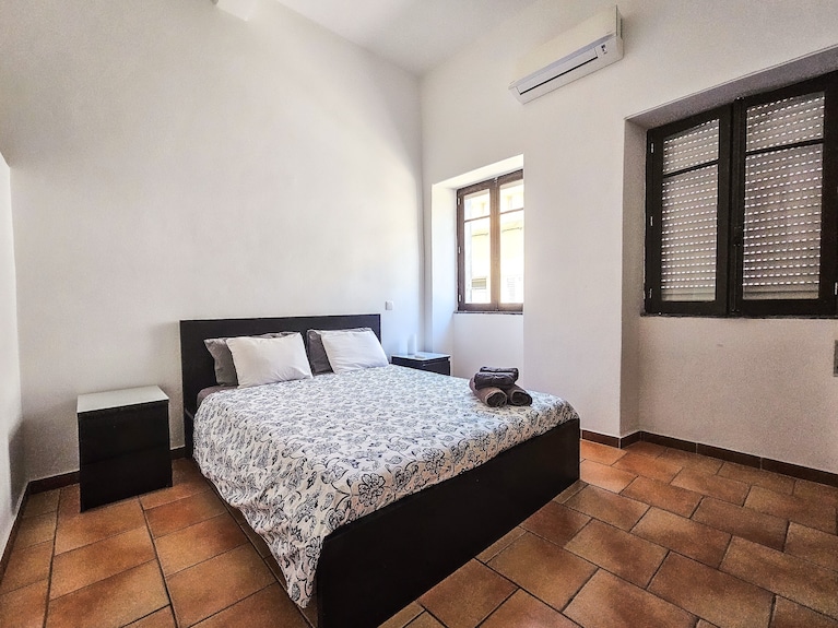 Apartment "Casa Na Vila T2" With Shared Terrace & Wi-fi - Fuseta