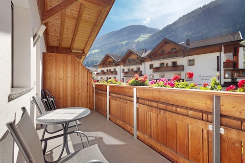 Apartment 'Speckign  2' with Mountain View, Balcony and Wi-Fi